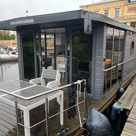 Cosy Hannah - Festlieger Schwerin (Mecklenburg-Vorpommern)