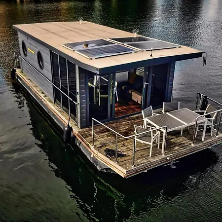 Cosy Hannah - Festlieger