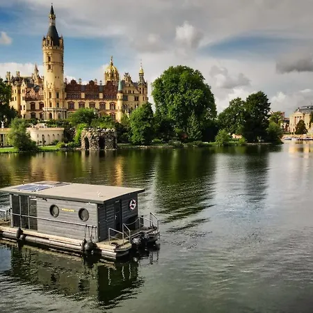 Cosy Hannah - Festlieger Bådhotel